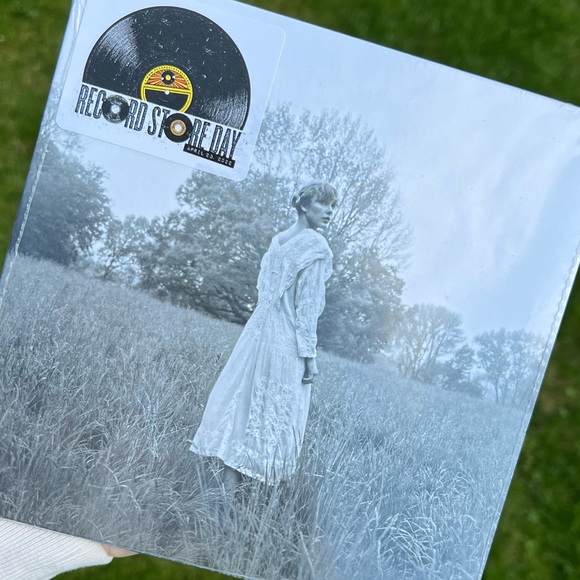 Other - SOLD // The Lakes 7 Inch RSD Vinyl Taylor Swift